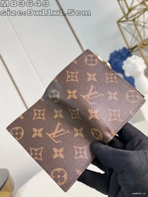 WIS 9*11.5*1.5CM VUITTON - Lisa LOUIS Wallet 0326